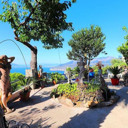 La Rosa Del Sud - De Vivo Realty Sorrento Appartement Buitenkant foto