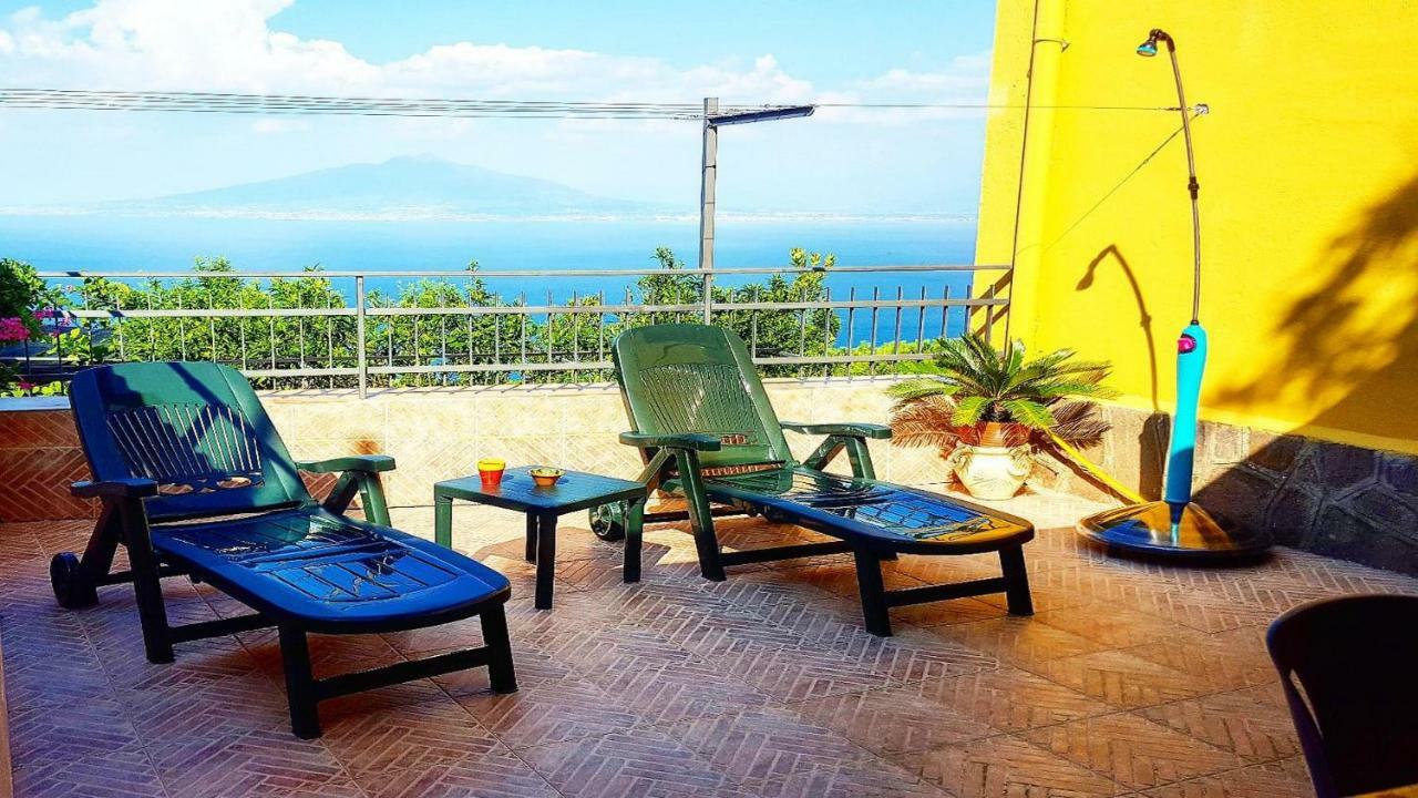 La Rosa Del Sud - De Vivo Realty Sorrento Appartement Buitenkant foto