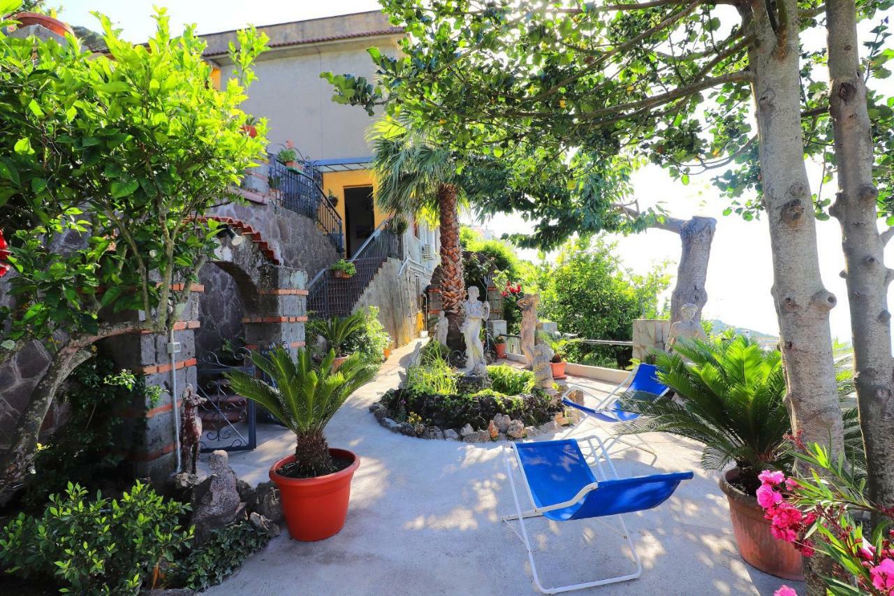 La Rosa Del Sud - De Vivo Realty Sorrento Appartement Buitenkant foto