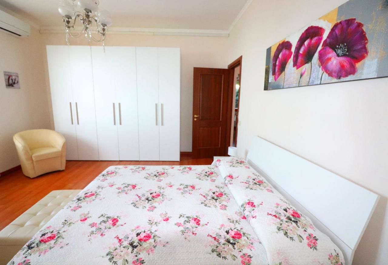 La Rosa Del Sud - De Vivo Realty Sorrento Appartement Buitenkant foto