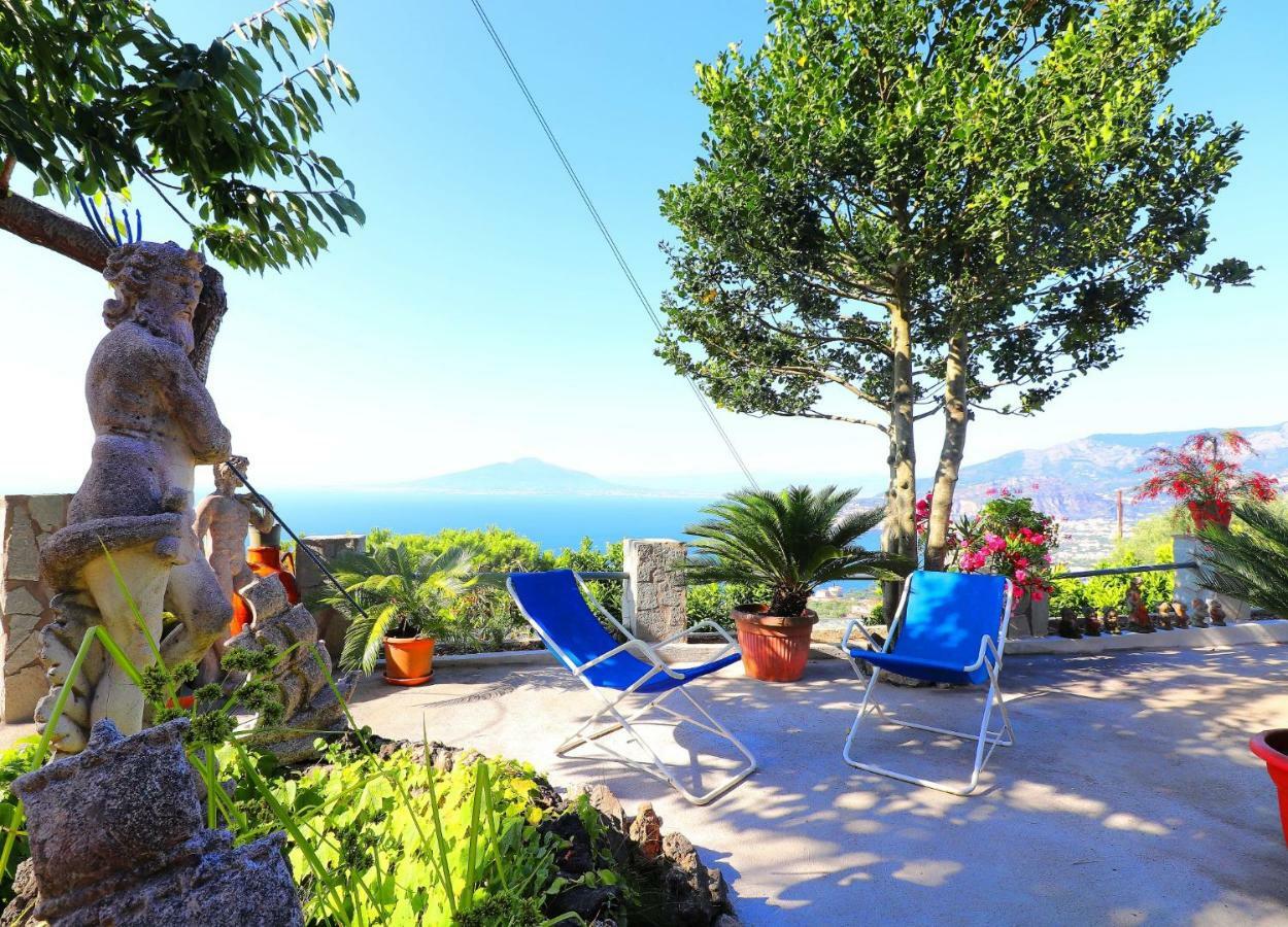 La Rosa Del Sud - De Vivo Realty Sorrento Appartement Buitenkant foto